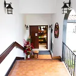 Bangsar Villa For Groups, Event Space And Family Fun